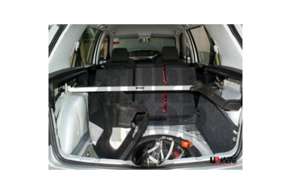 Tylna górna kolumna resorująca Ultra Racing Golf 4 GTI