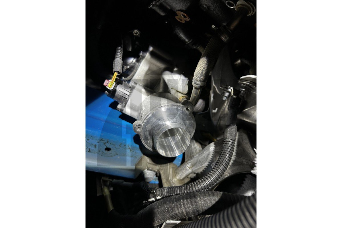 Usunięcie tłumika CTS Turbo dla Audi A4 B9 i Audi A5 F5 2.0 TFSI