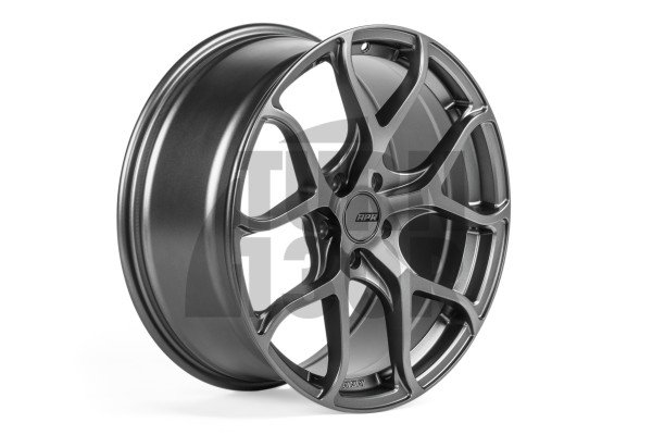 A01 Flow Formed Wheel 19 x 8.5 ET45 Gunmetal, Black lub Silver APR