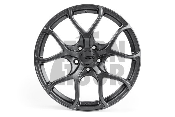 A01 Flow Formed Wheel 18 x 8.5 ET45 Gunmetal, Black lub Silver APR