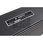 Uniwersalny intercooler Mishimoto J-Line czarny