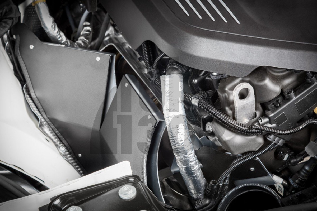 Układ dolotowy z włókna węglowego Eventuri do BMW 140i / 240i F2x