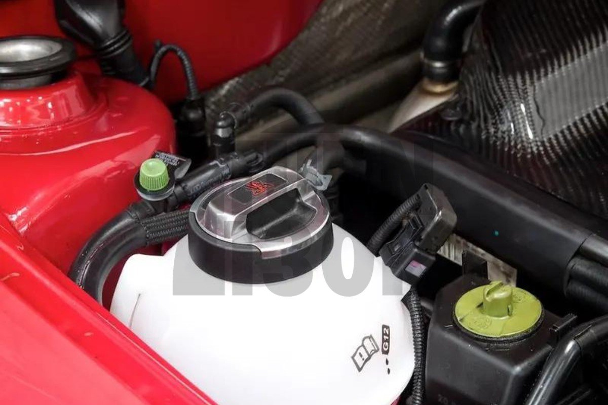 Korek zbiornika wyrównawczego płynu chłodzącego w stylu R8 do Audi, Seat, Skoda, VW 1.8T 20V, 2.0 TFSI, V6 3.2 FSI, 4.2 V8
