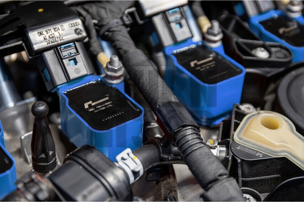 Niebieskie cewki zapłonowe do Audi RS3 8V.5 / 8Y / TTRS 8S / RSQ3 2.5 TFSI Racingline