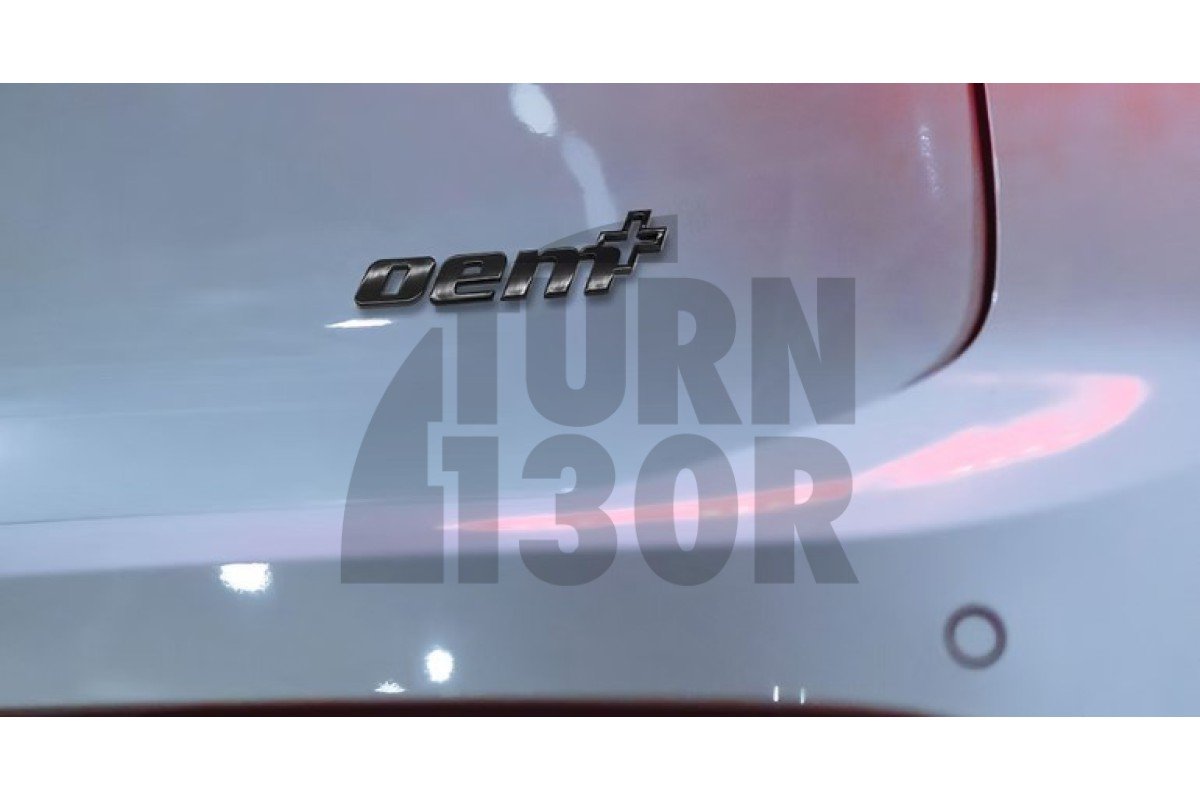 OEM+ Czarna lub chromowana plakietka samoprzylepna 3D Racingline