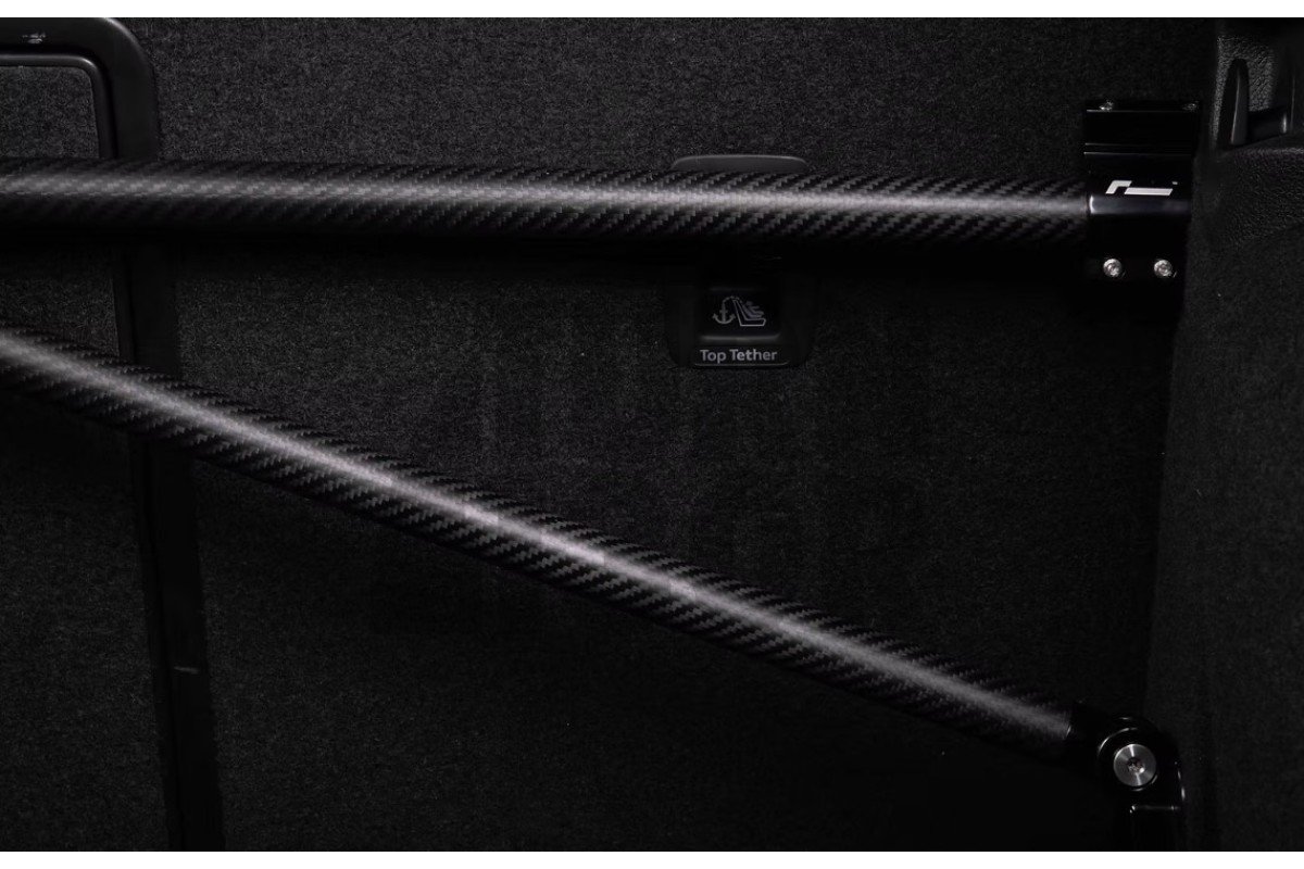 Tylne karbonowe usztywnienie nadwozia dla Audi S3 8V i RS3 8V / RS3 8Y Racingline