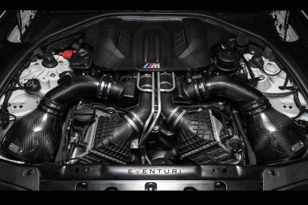 Układ dolotowy z włókna węglowego Eventuri do BMW M5 F10