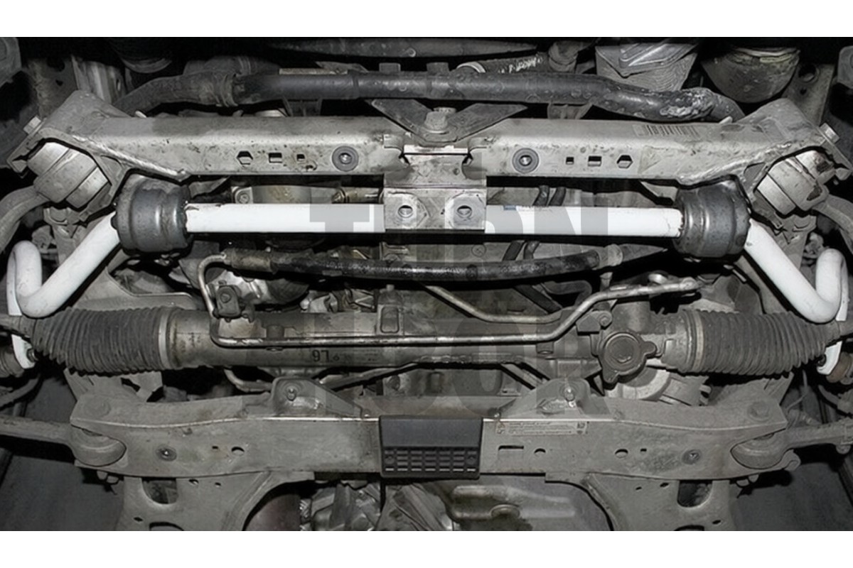 Przedni drążek stabilizujący Ultra Racing BMW M3 E9x