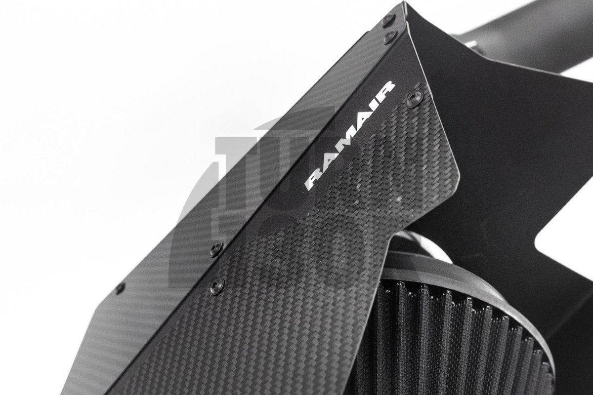 Zestaw dolotowy powietrza BMW M3 G80 / M4 G8x RamAir z pokrywą z włókna węglowego