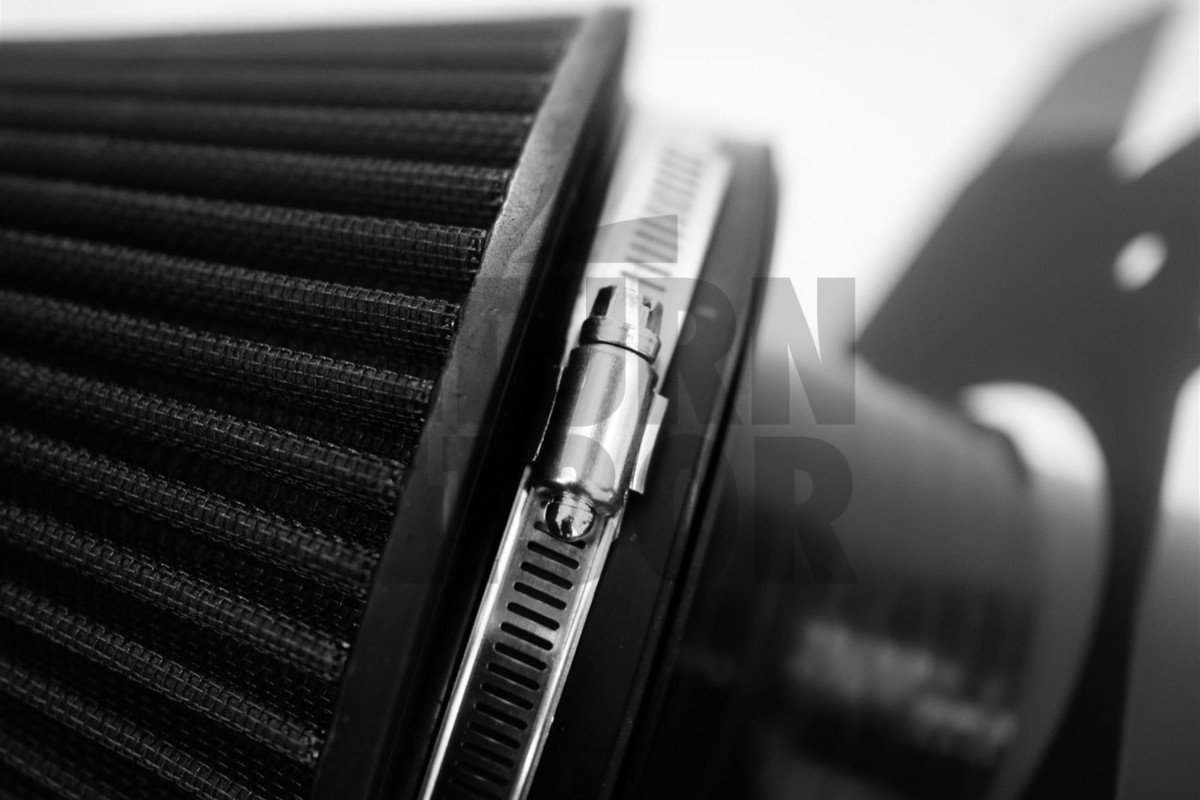 Zestaw dolotowy powietrza BMW M3 G80 / M4 G8x RamAir z pokrywą z włókna węglowego