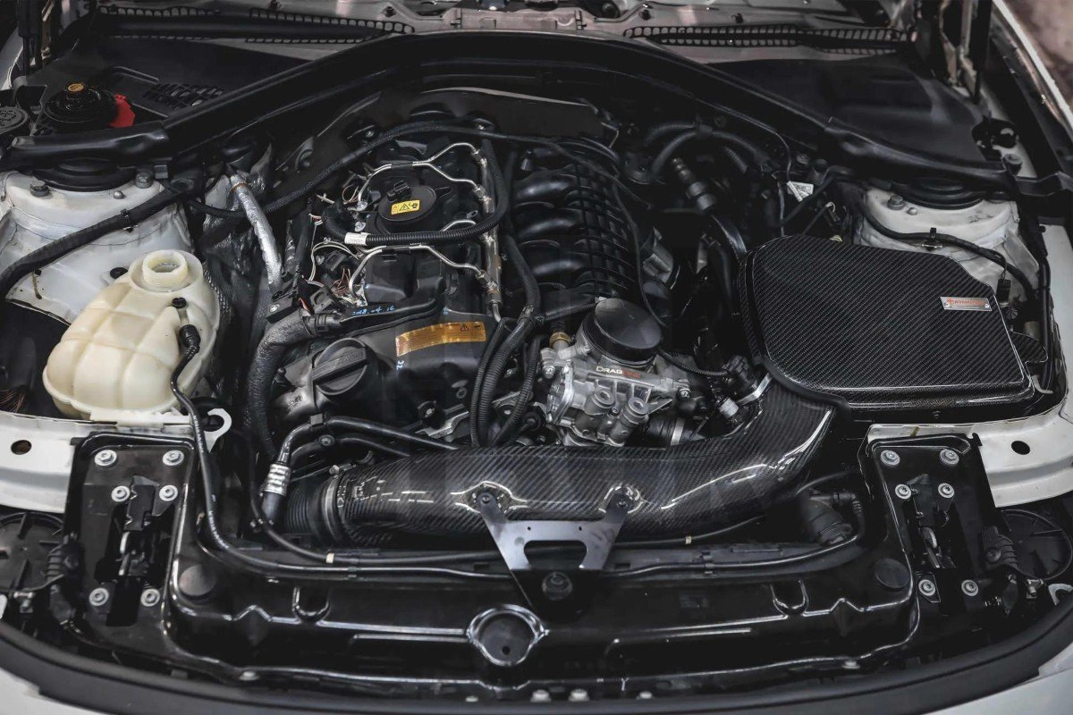 Wlot powietrza z włókna węglowego Armaspeed BMW 135i / 235i F2x i 335i / 435i F3x N55